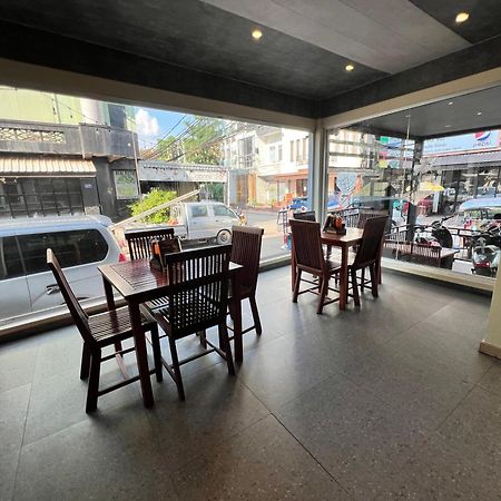 Lucie Hotel Vientiane Buitenkant foto
