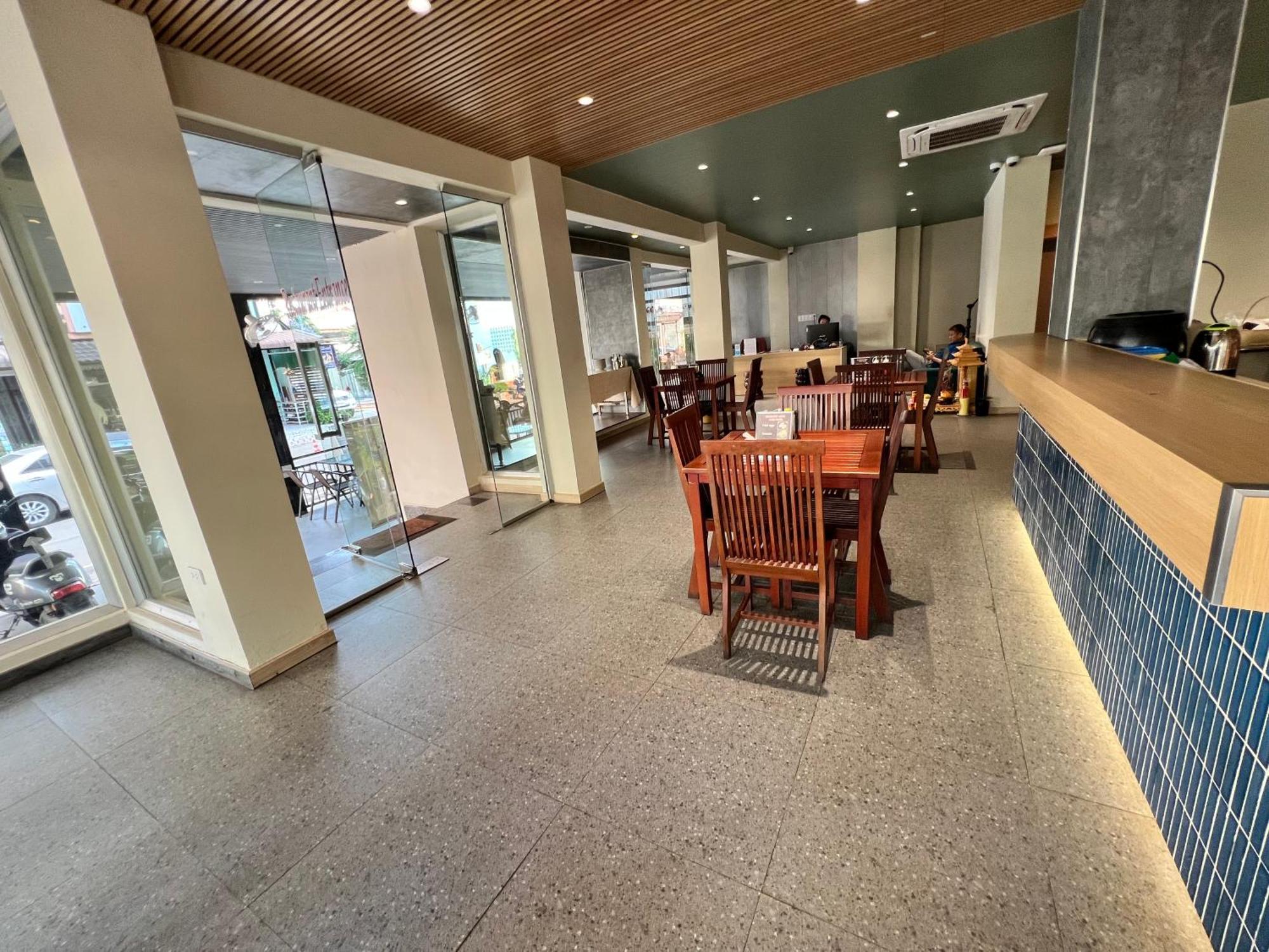 Lucie Hotel Vientiane Buitenkant foto