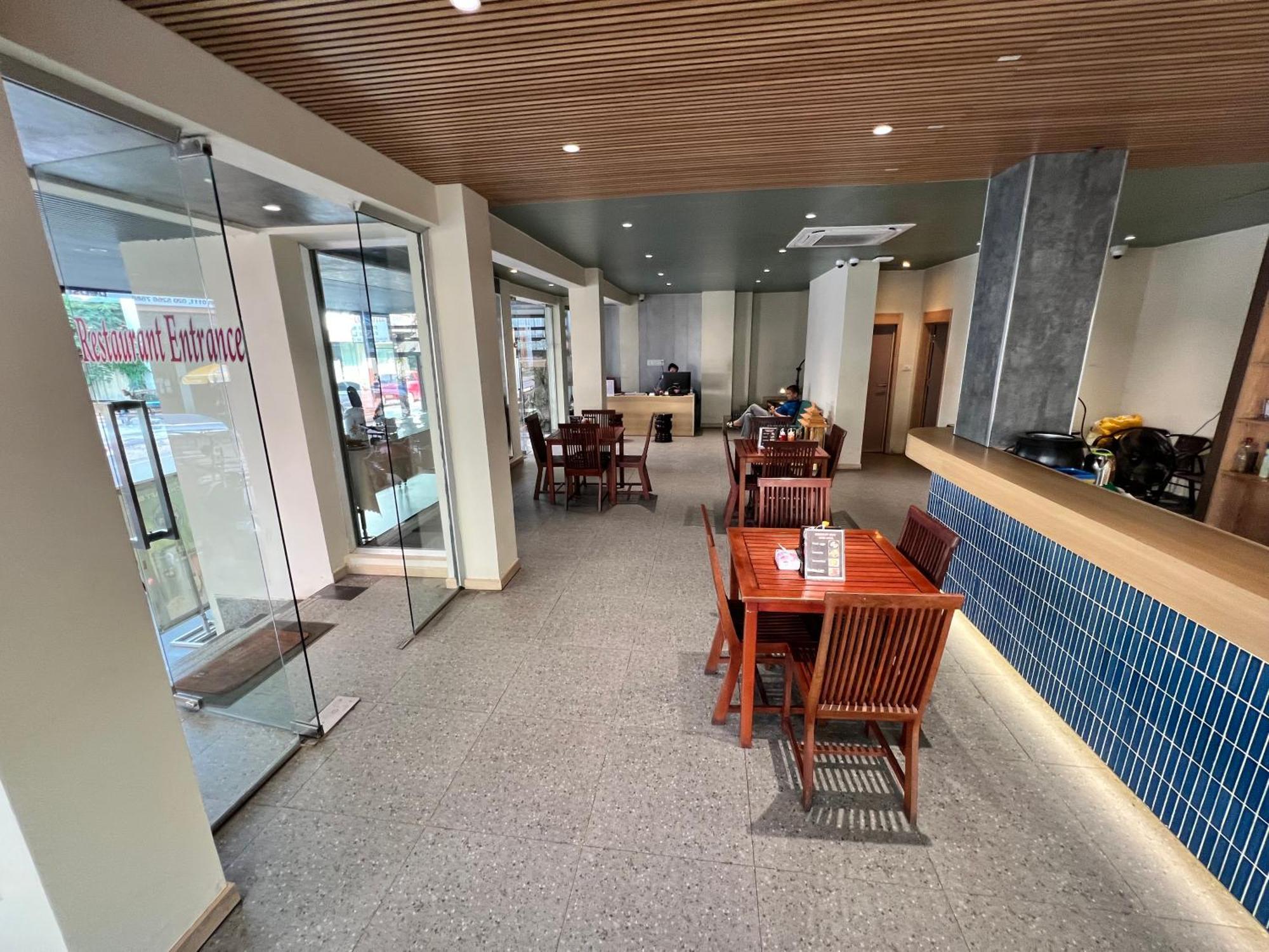 Lucie Hotel Vientiane Buitenkant foto